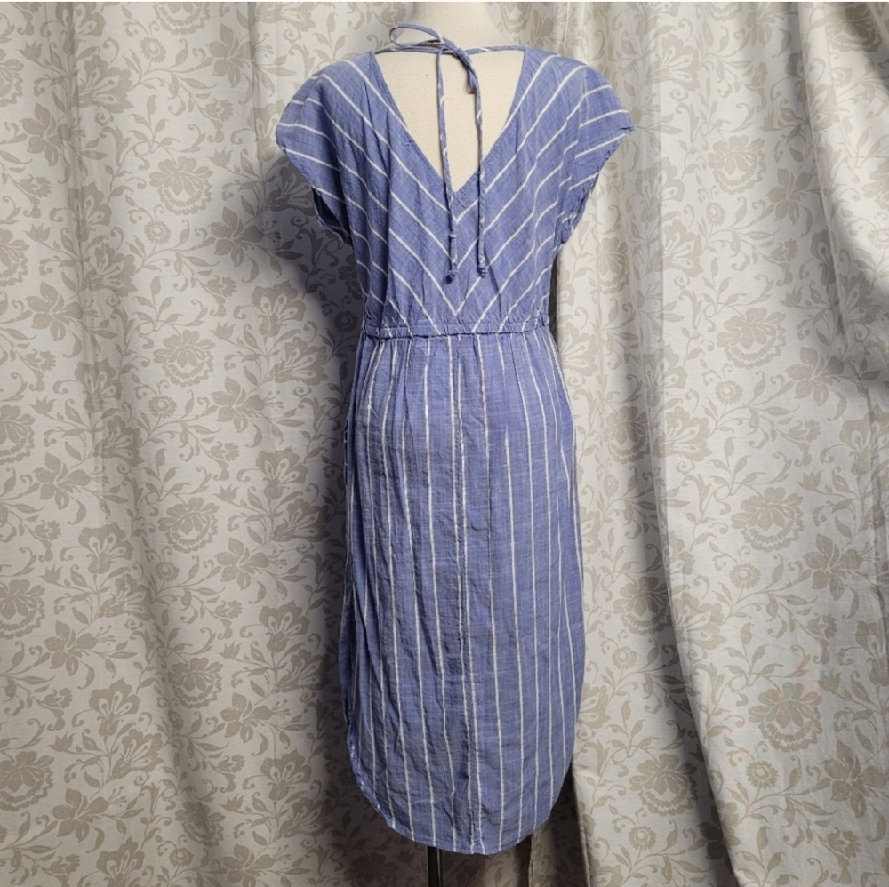 Universal Thread Blue And White Striped Dress Size XL - Picture 3 of 5